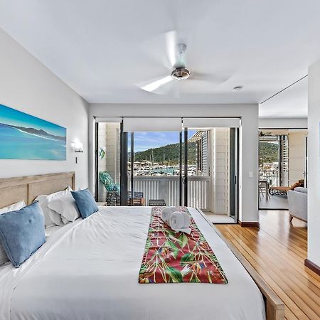 Appartement Seas The Day At The Marina à Airlie Beach Extérieur photo