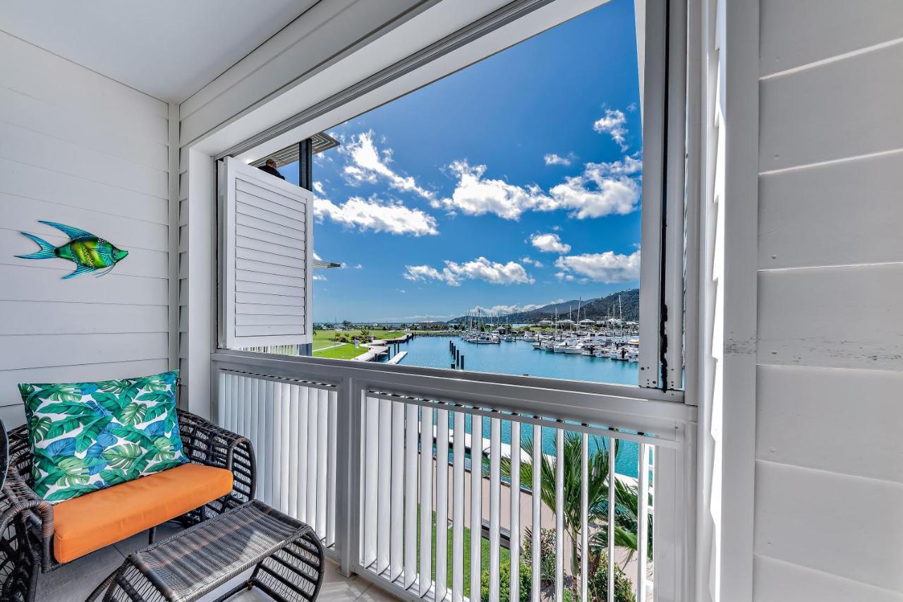 Appartement Seas The Day At The Marina à Airlie Beach Extérieur photo