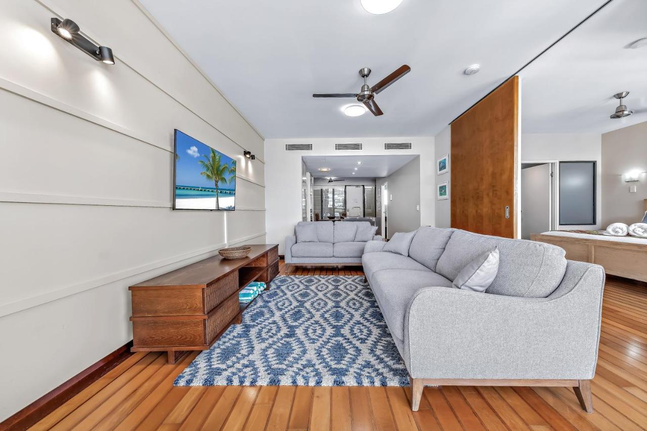 Appartement Seas The Day At The Marina à Airlie Beach Extérieur photo